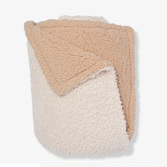 NWT - Plush Throw - Picture 1 of 5